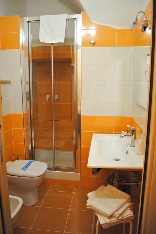 Dimora Saracena Guest House Термоли Стая снимка